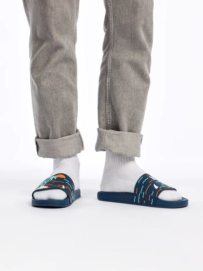 slides-tropical-island-01/019000e97eb1f69968ee6456b3d88902894bb324