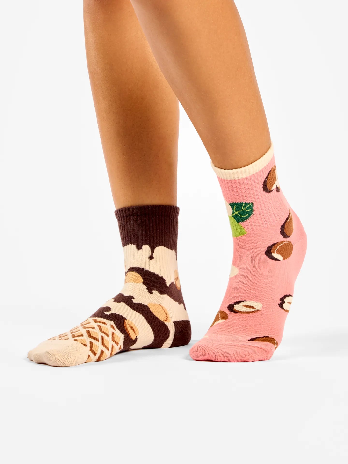 crew-socks-nut-biscuit-67/677f23e0b906cb4de6994e1013e0e67582fdcd94