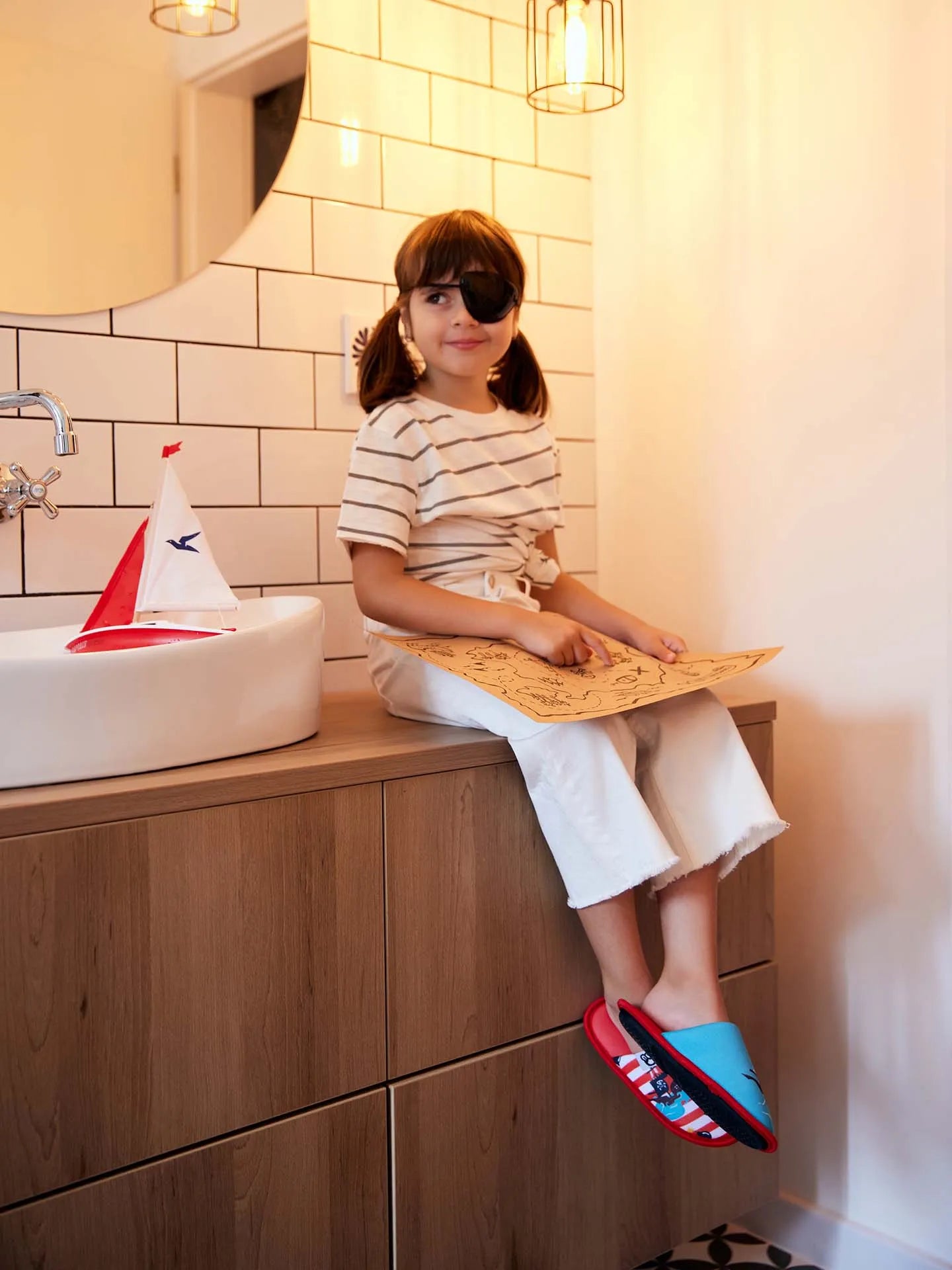 kids-slippers-pirate-84/84c4bdf5c017005b941cfabc998008f82284e4d7