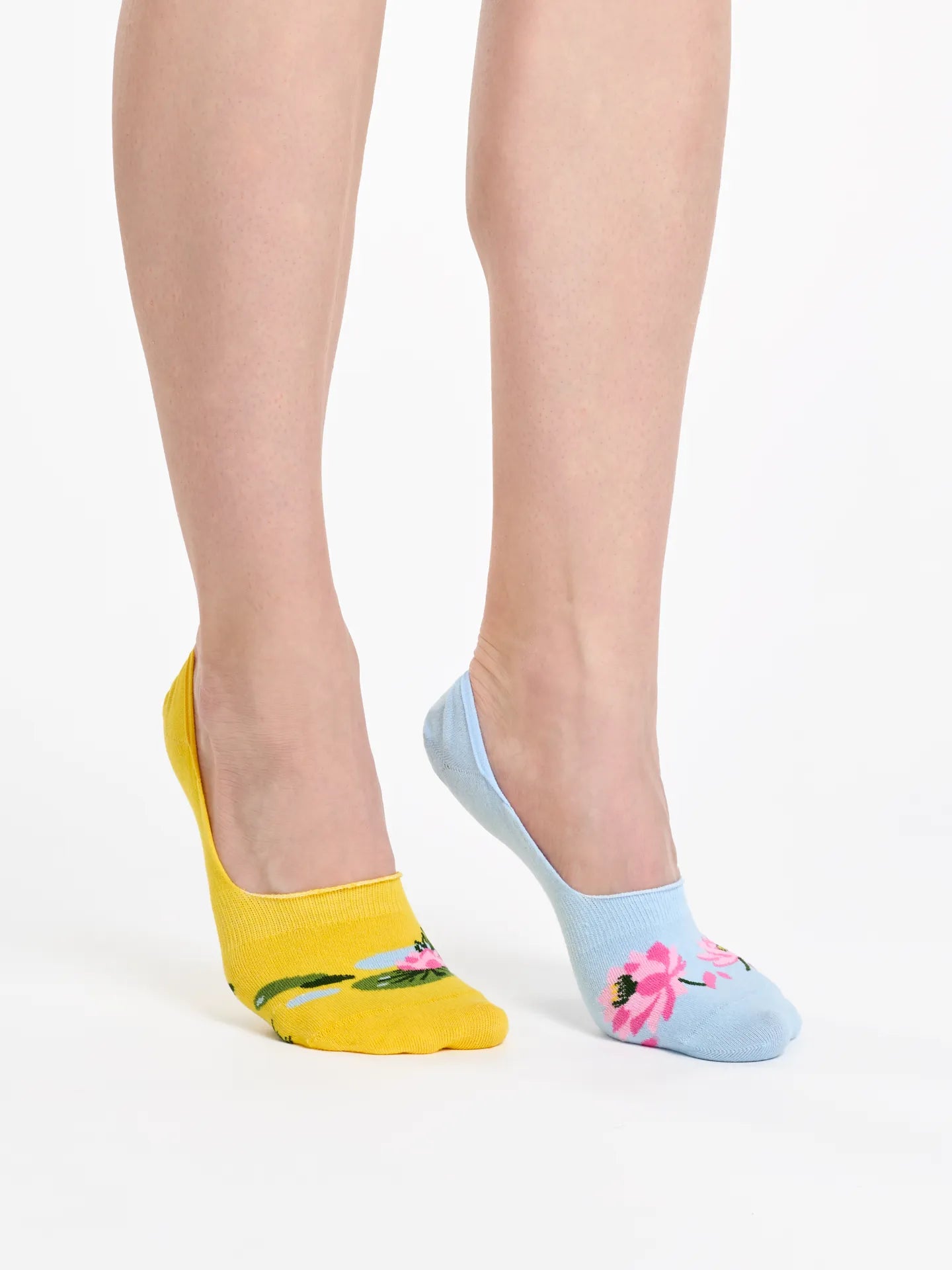 no-show-socks-water-lily-a5/a5d7f9b1e1883d018fa96ee949be9ff9ec5ecb2c