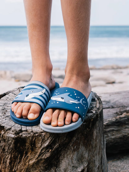 kids-slides-grey-shark-fc/fce88b25bbb17f16f2af782e4109335086e6fd90